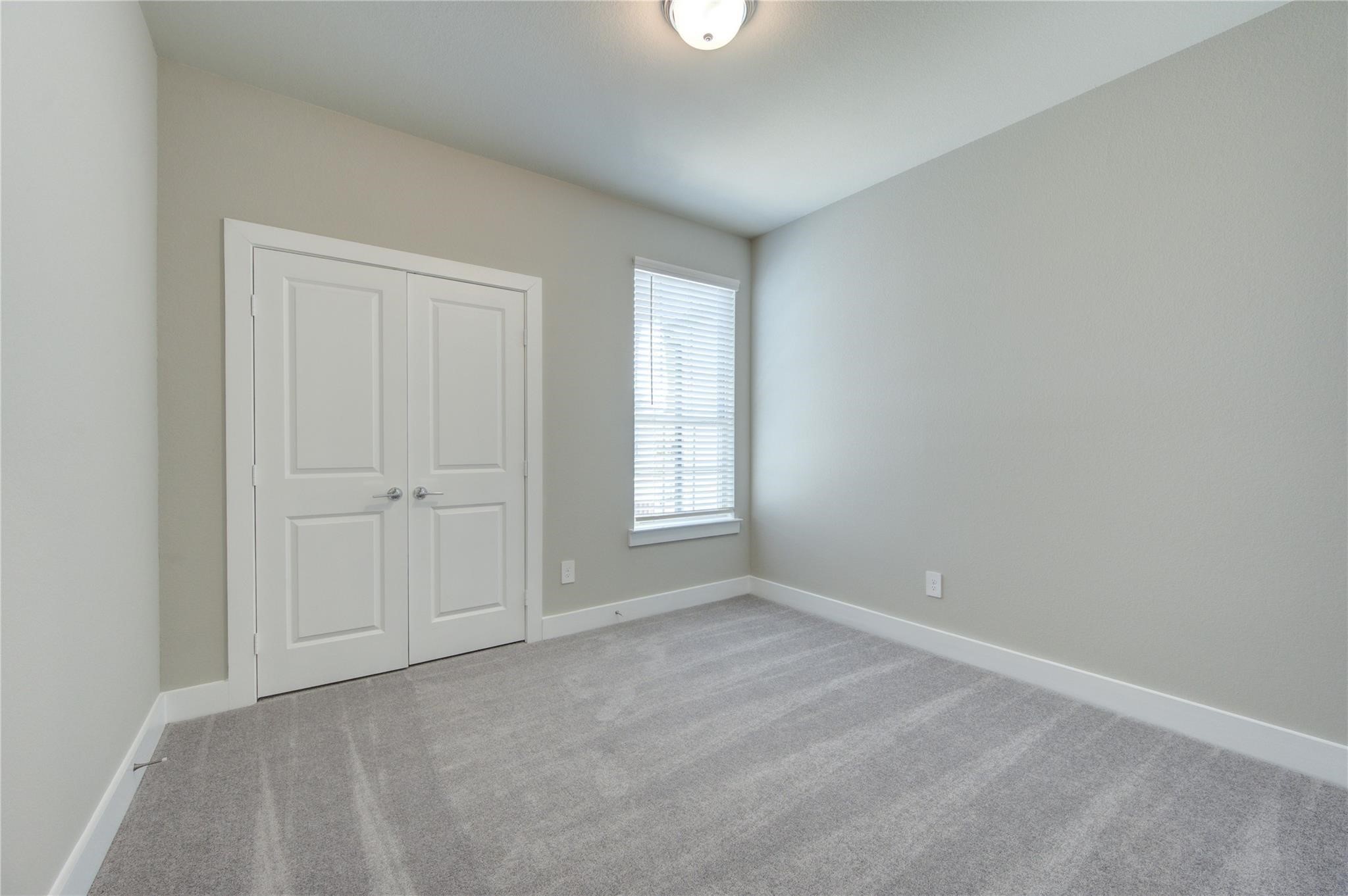 1709 Summerlyn Houston, TX 77080 - Photo 30 of 46