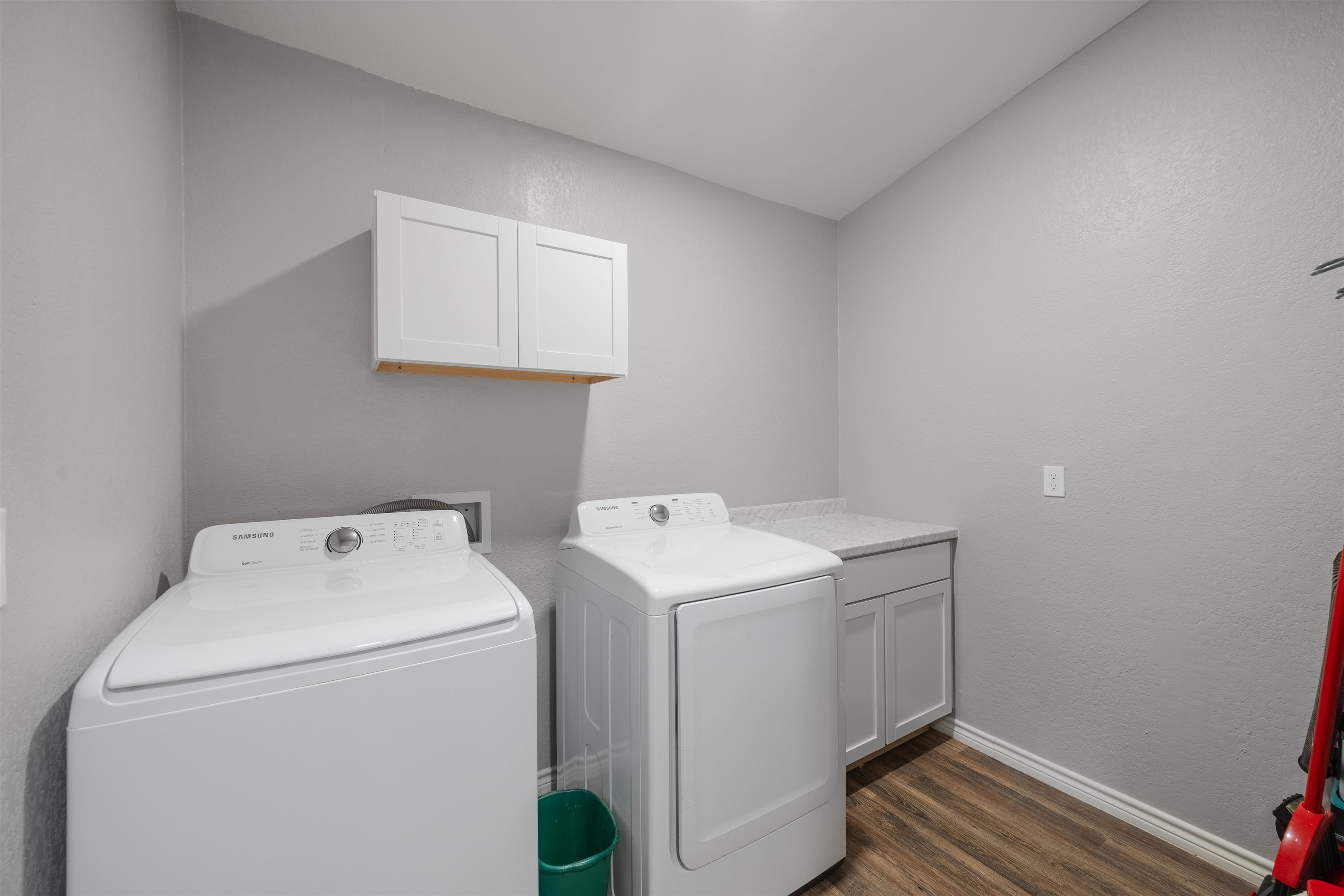 407 Lamon Street Burnet, TX 78611 - Photo 17 of 24 a utility room with dryer and washer