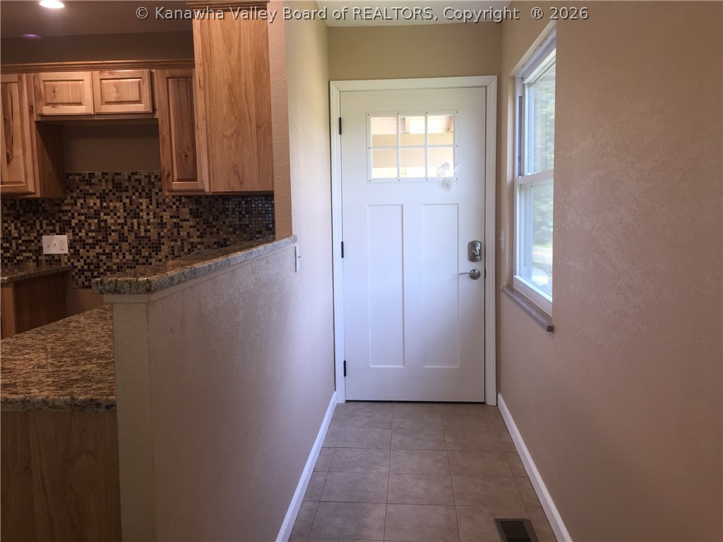 682 Evansview Road Ripley, WV 25271 - Photo 8 of 26 Gallery Image 8