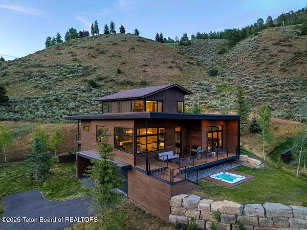 $5,495,000 | 14150 Drake Drive, Jackson, WY 83001