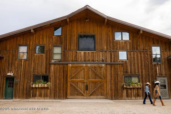 $5,495,000 | 14150 Drake Drive, Jackson, WY 83001
