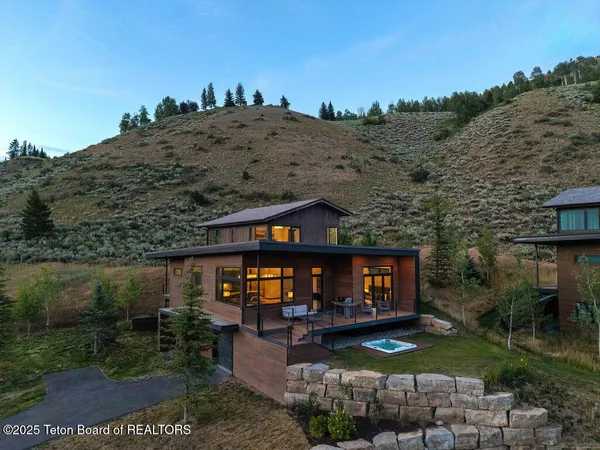 $5,495,000 | 14150 Drake Drive, Jackson, WY 83001