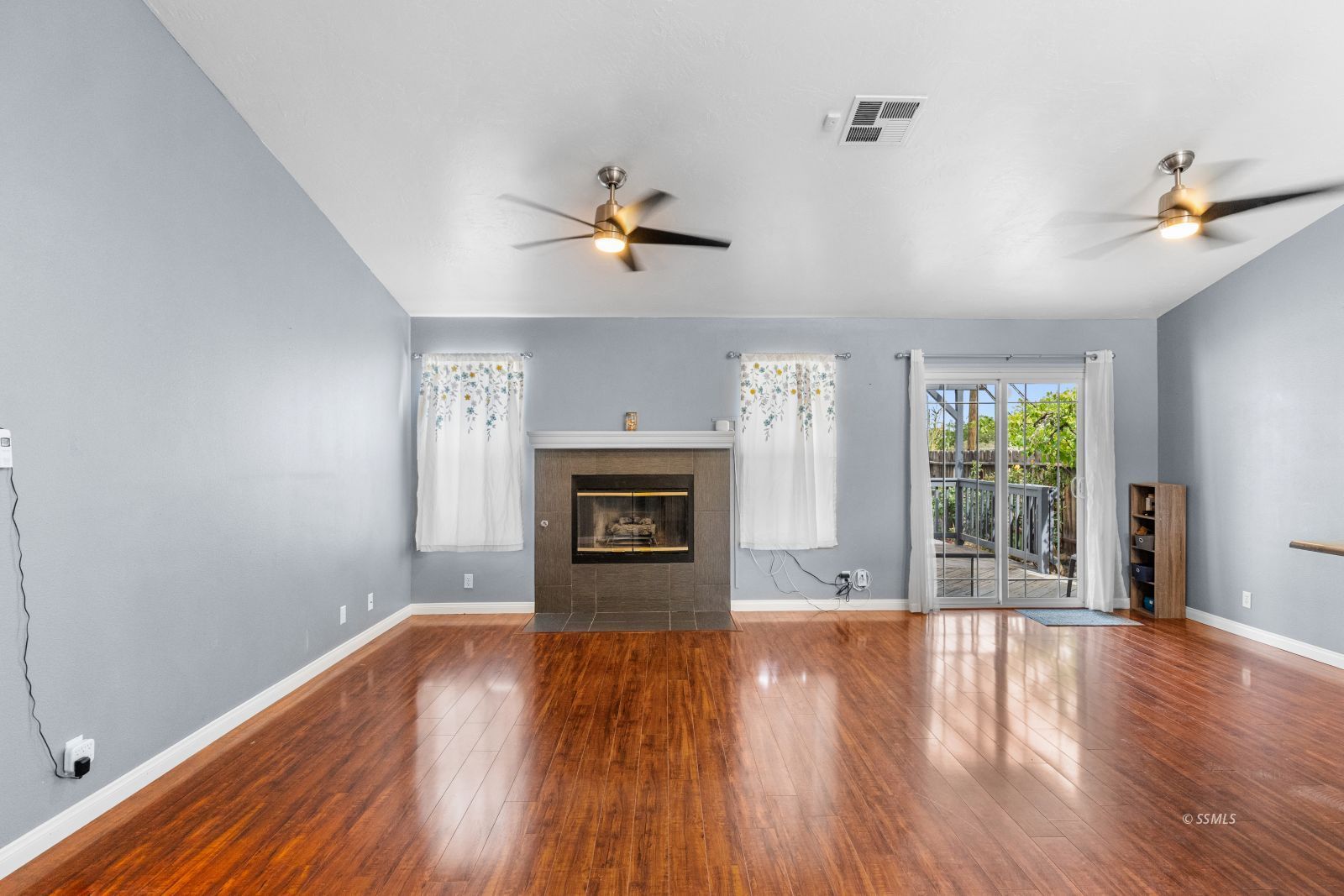 1024 Porter Street Ridgecrest, CA 93555 - Photo 6 of 32