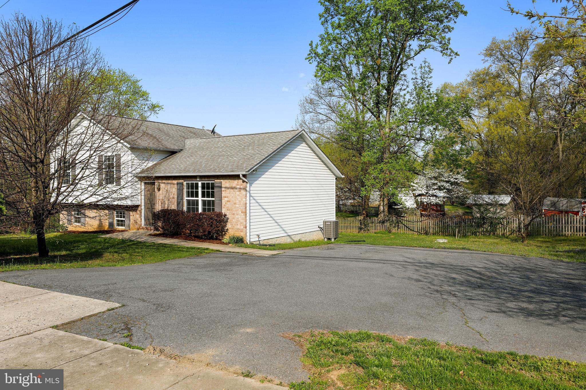 15300 Bond Mill Road Laurel, MD 20707 - Photo 3 of 30 Gallery Image 3