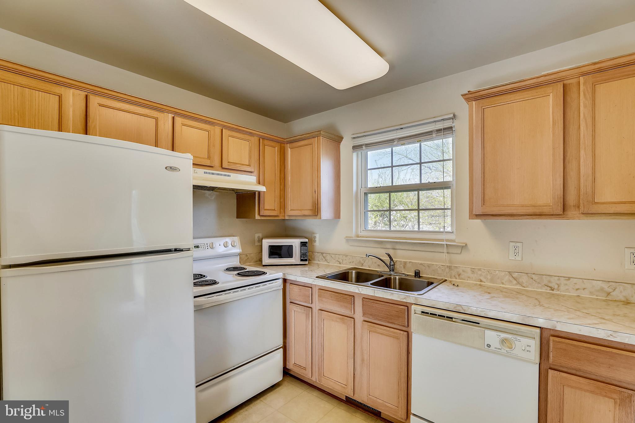 15300 Bond Mill Road Laurel, MD 20707 - Photo 6 of 30 Gallery Image 6