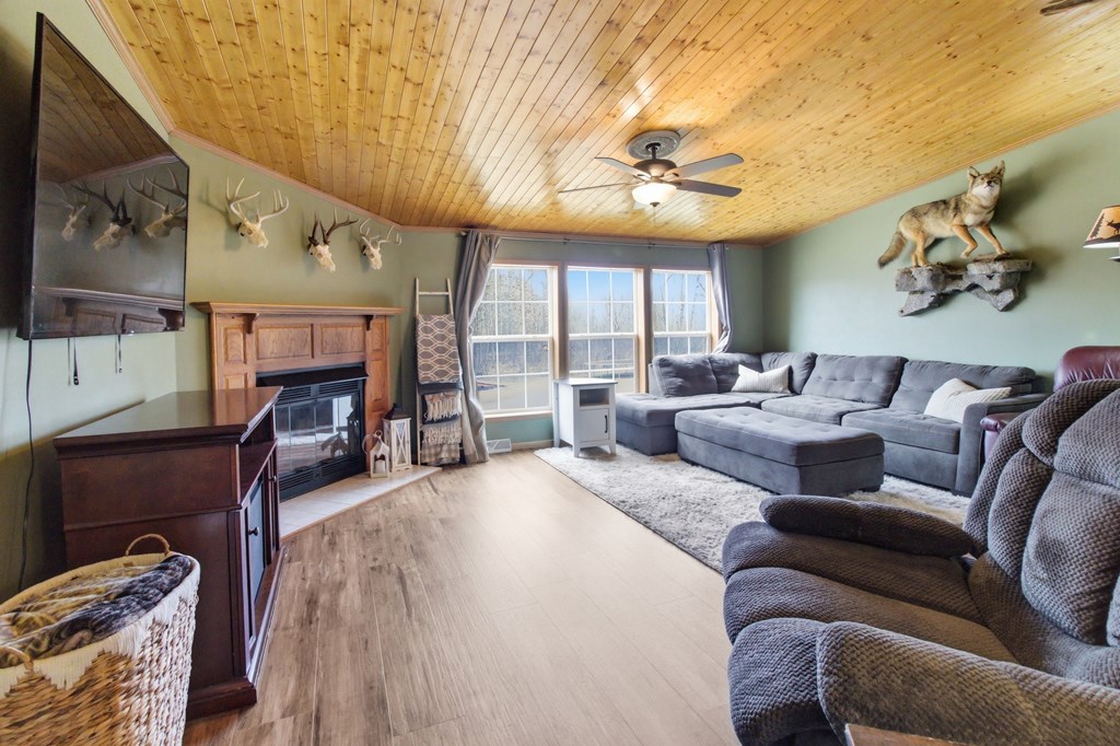 2989 Highway 38 Emlenton, PA 16373 - Photo 5 of 32