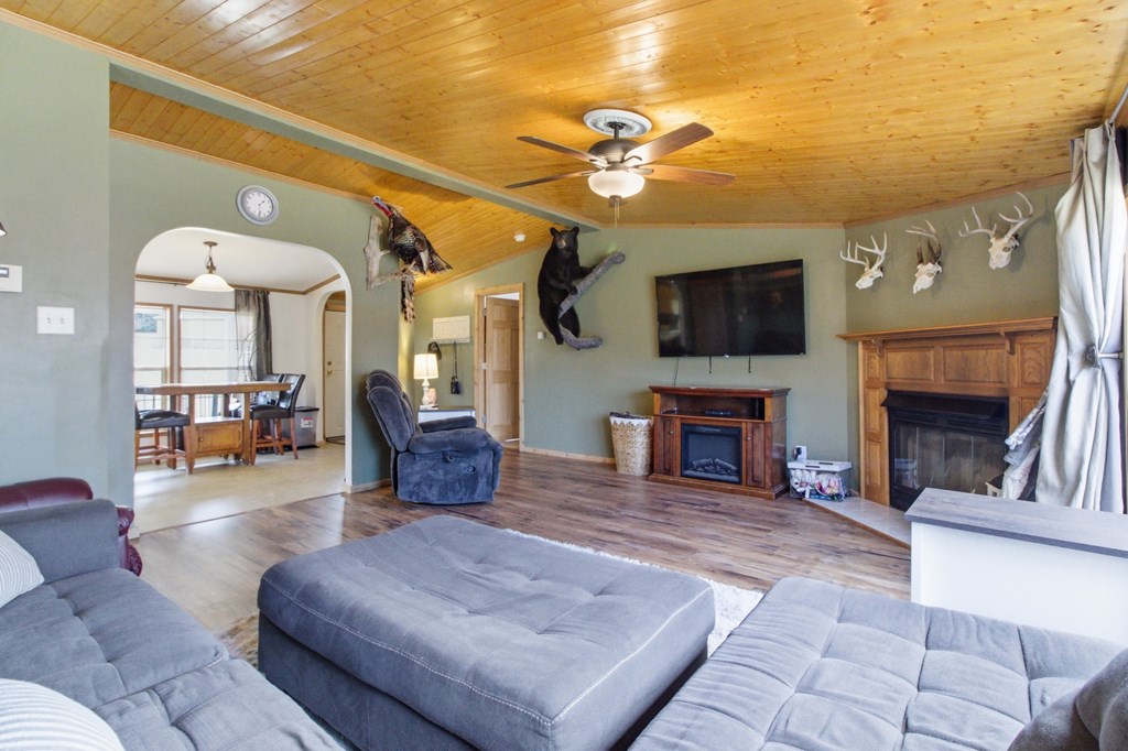 2989 Highway 38 Emlenton, PA 16373 - Photo 6 of 32
