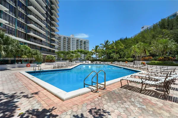 $2,700 | 780 Northeast 69th Street, Unit 1705, Miami, FL 33138