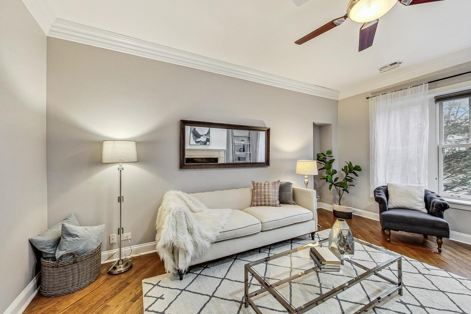 843 Ridge Avenue, Unit 1 Evanston, IL 60202 - Photo 3 of 23 Gallery Image 3