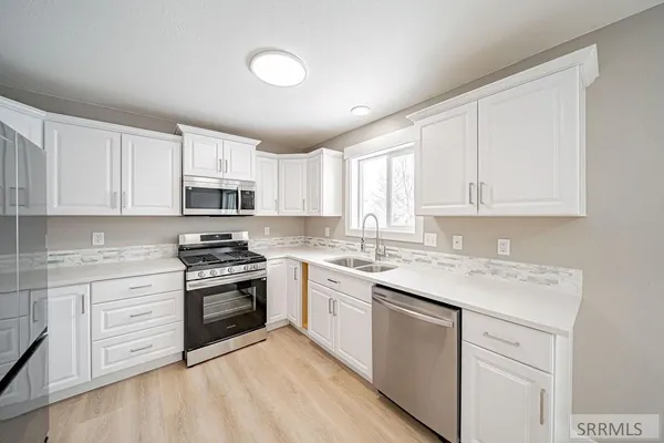 $379,900 | 3879 Ash Lane, Rigby, ID 83442