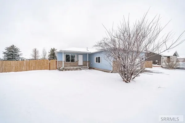 $379,900 | 3879 Ash Lane, Rigby, ID 83442