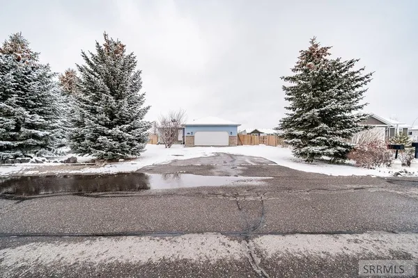 $379,900 | 3879 Ash Lane, Rigby, ID 83442