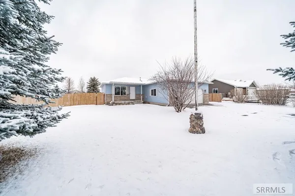 $379,900 | 3879 Ash Lane, Rigby, ID 83442