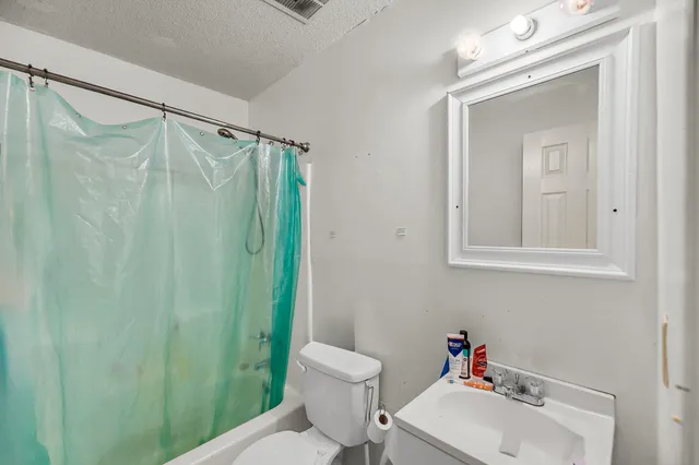 $675,000 | 107 Magwood Drive, Summerville, SC 29485