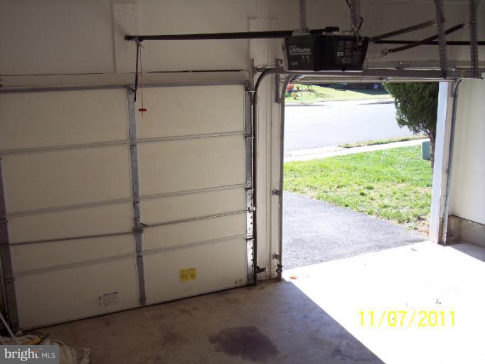 21 Hamstead Road Fredericksburg, VA 22405 - Photo 14 of 15 Garage