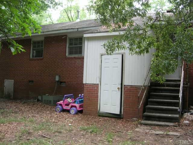 929 Carlisle Street Raleigh, NC 27610 - Photo 2 of 4 Photo 2