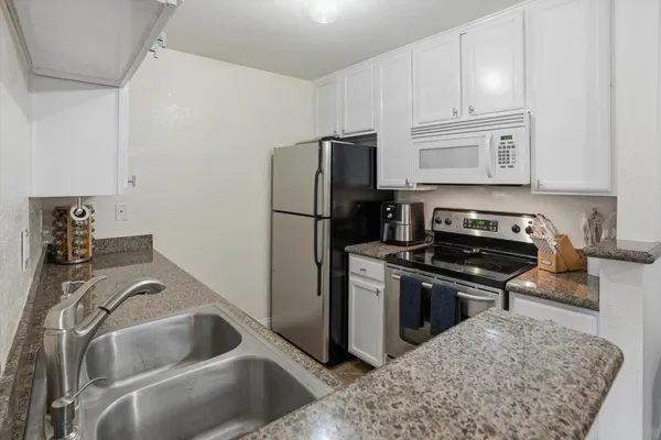 $648,000 | 1195 Yarwood Court, San Jose, CA 95128