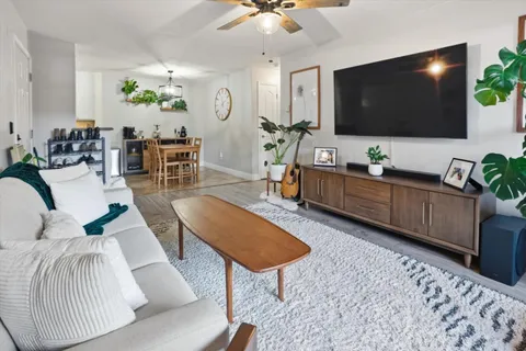 $648,000 | 1195 Yarwood Court, San Jose, CA 95128