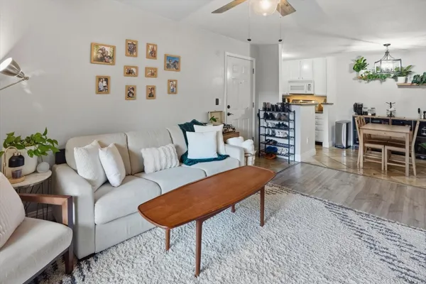 $648,000 | 1195 Yarwood Court, San Jose, CA 95128