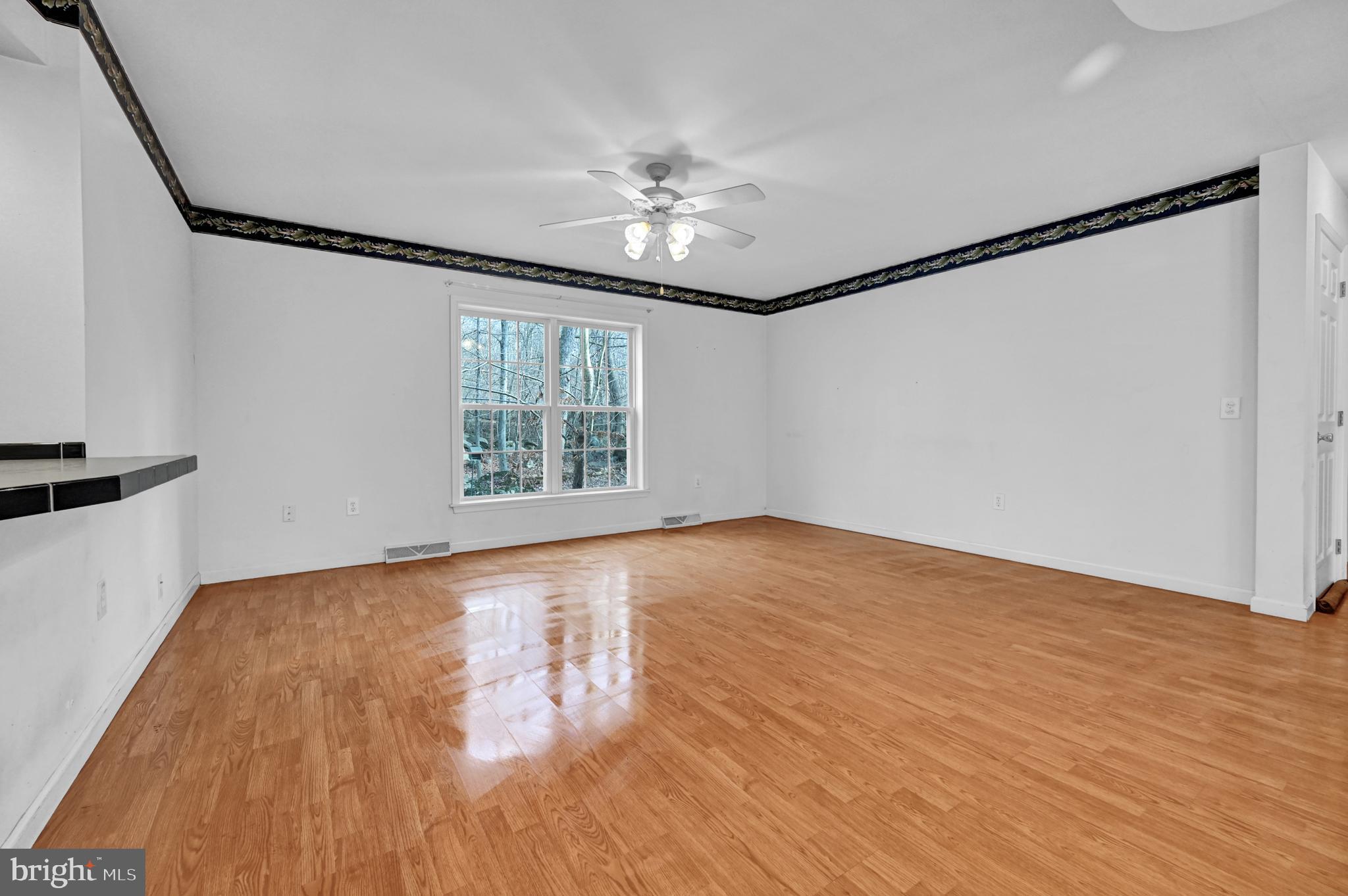 650 Garriston Road Lewisberry, PA 17339 - Photo 4 of 23 living area