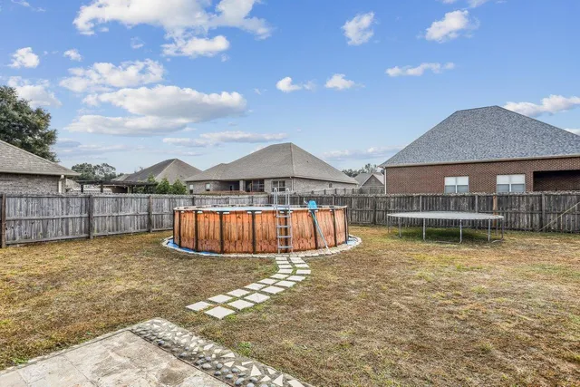 a sign that is on the wall of a building