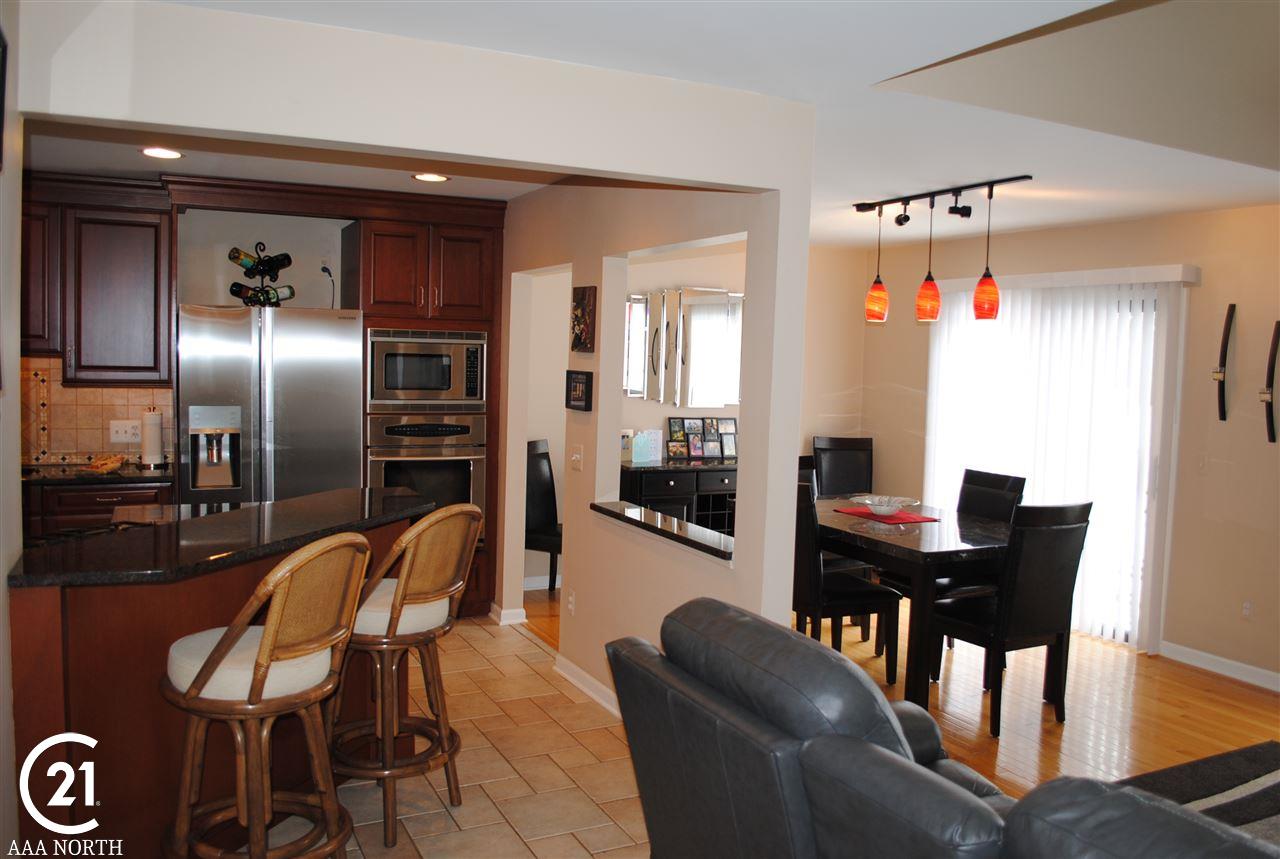 667 Camden Court Rochester Hills, MI 48307 - Photo 8 of 37