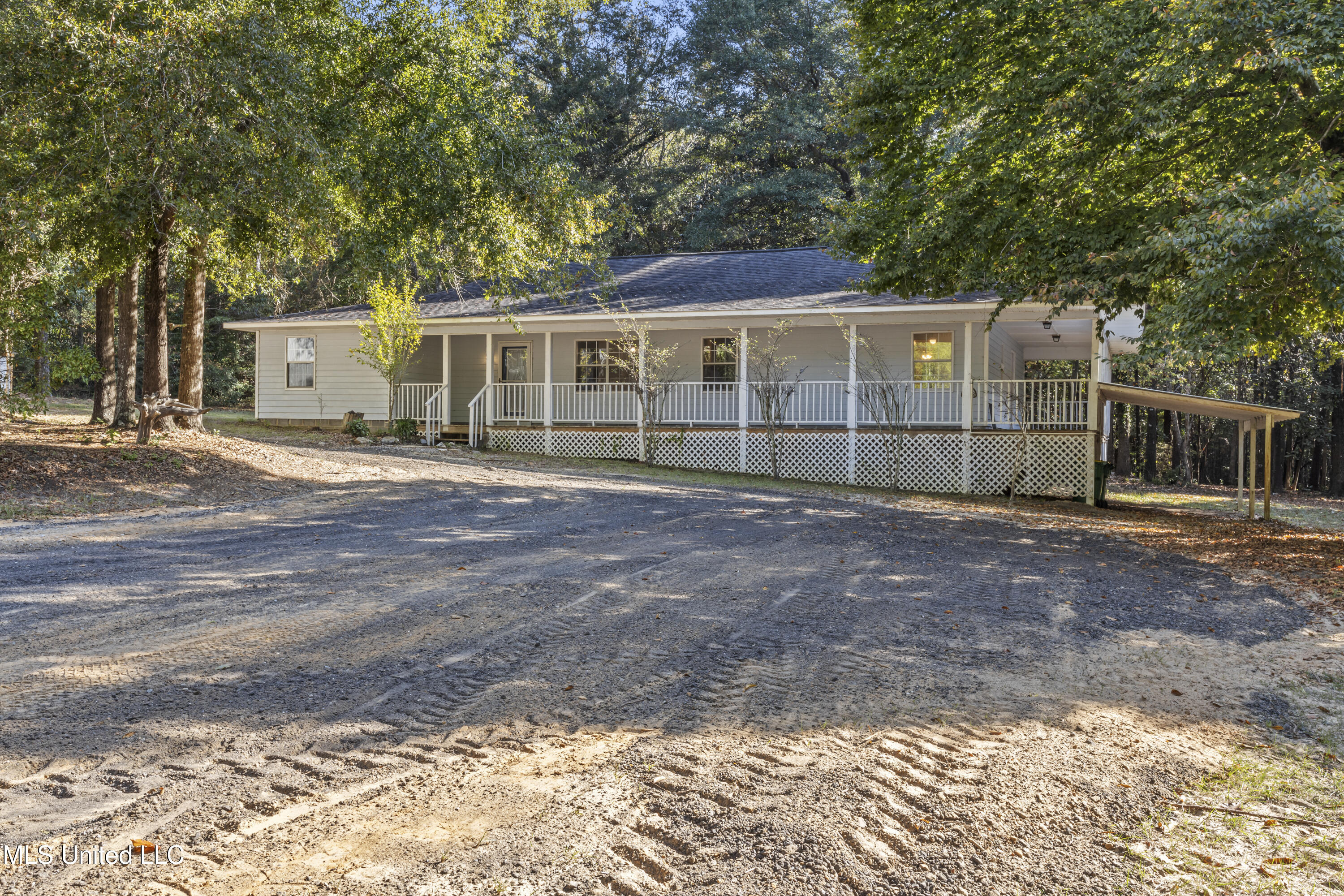 19916 Old River Road Vancleave, MS 39565 - Photo 2 of 38 002