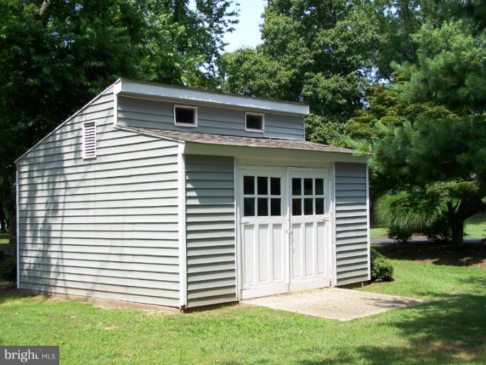 210 Thompson Road Chester, MD 21619 - Photo 8 of 30 Exterior (General)