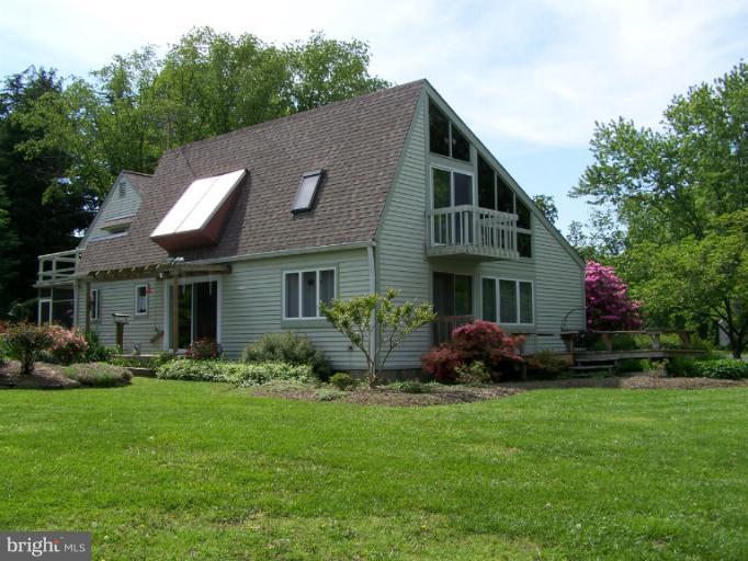 210 Thompson Road Chester, MD 21619 - Photo 9 of 30 Exterior (Rear)