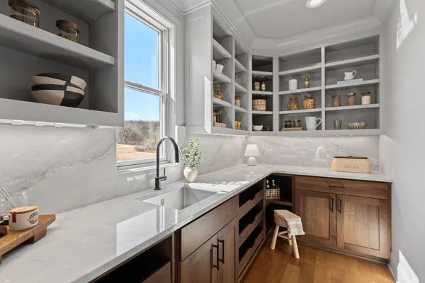 $2,043,000 | 795 Irvin Lane Southwest, Rochester, MN 55902