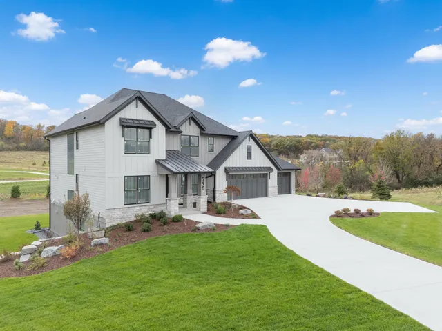 $2,043,000 | 795 Irvin Lane Southwest, Rochester, MN 55902