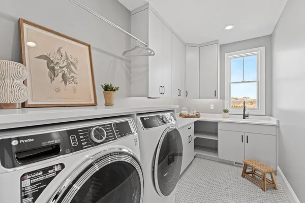 $2,043,000 | 795 Irvin Lane Southwest, Rochester, MN 55902