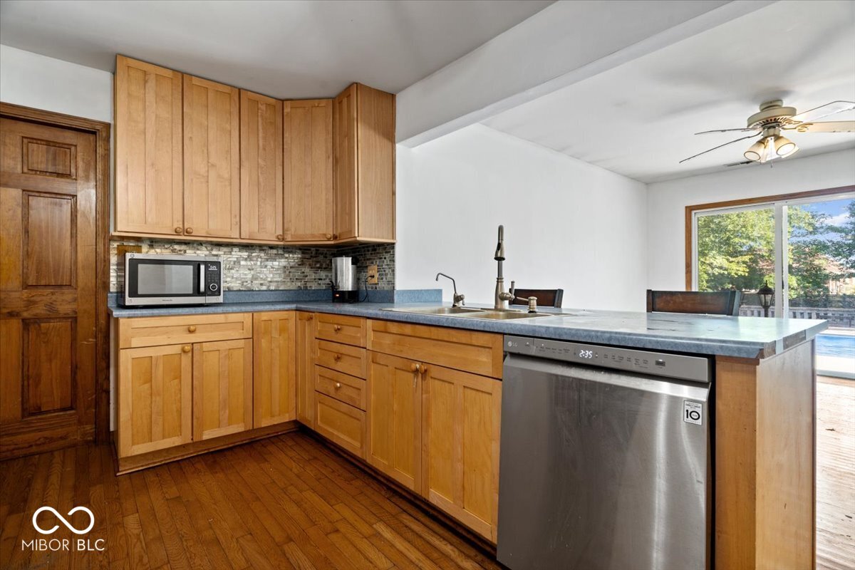 386 Jordan Road Indianapolis, IN 46217 - Photo 14 of 45 Gallery Image 14