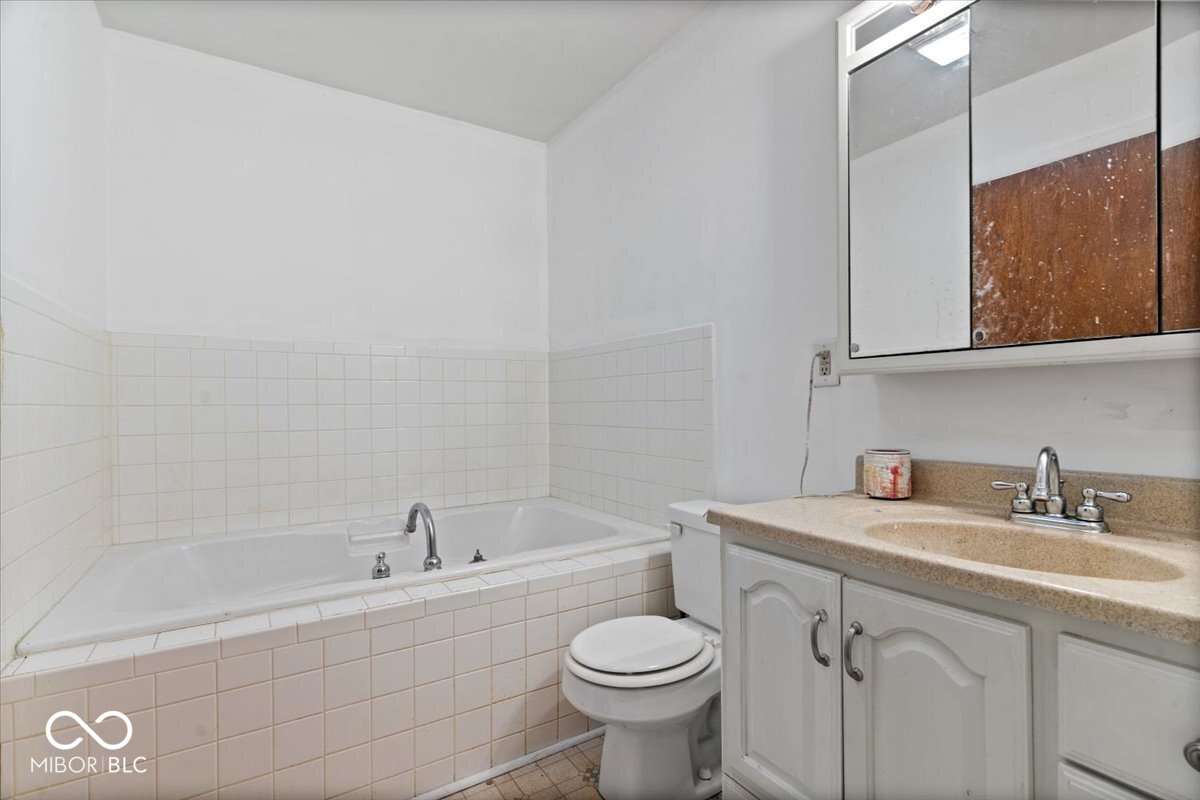 386 Jordan Road Indianapolis, IN 46217 - Photo 27 of 45 Gallery Image 27