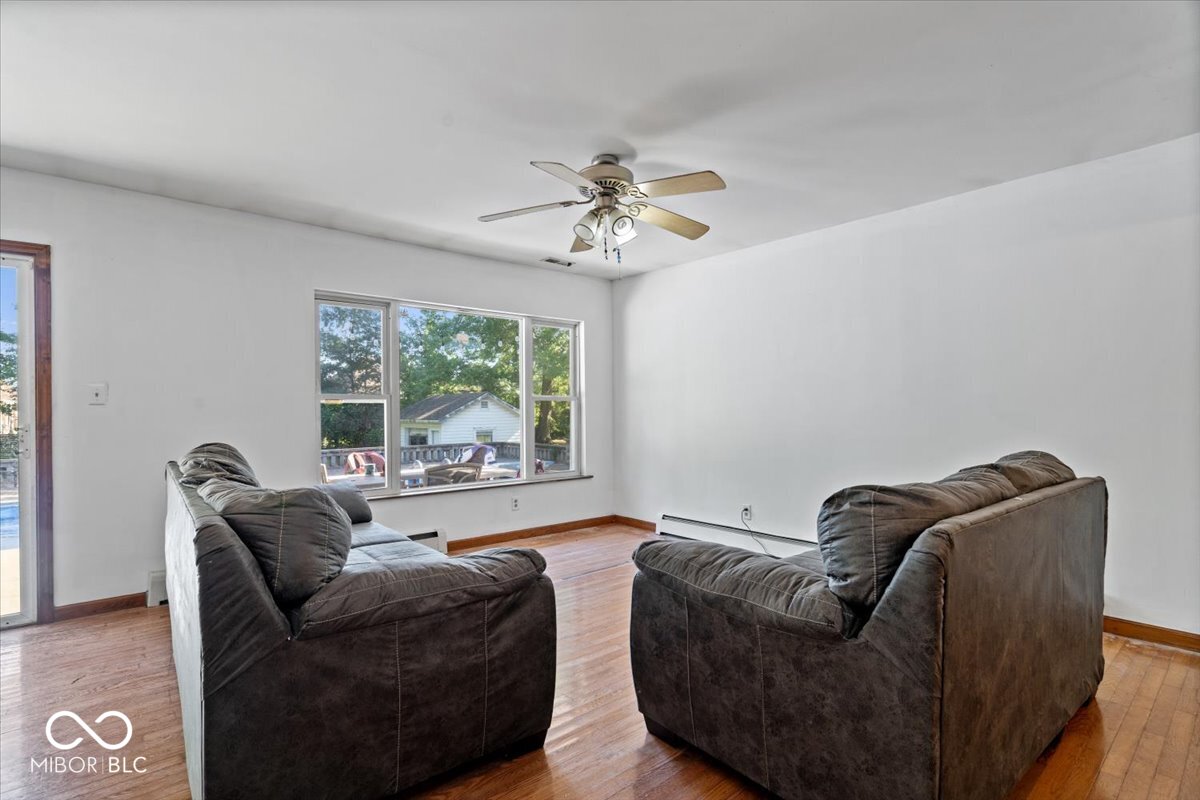 386 Jordan Road Indianapolis, IN 46217 - Photo 3 of 45 Gallery Image 3