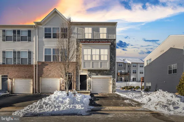 $414,900 | 400 Woodstream Circle, Unit 32140, Stafford, VA 22556