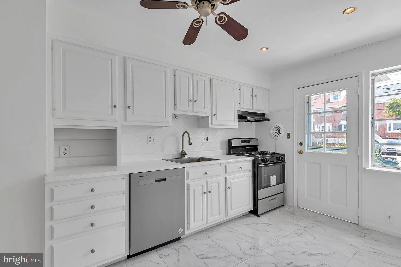 1804 Winford Road Baltimore, MD 21239 - Photo 5 of 17 Bright and airy kitchen oasis.