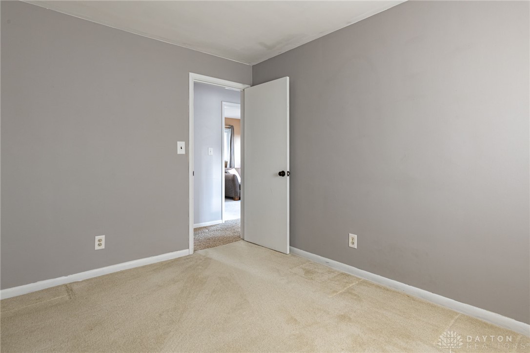 1051 Kenosha Road Kettering, OH 45429 - Photo 14 of 27