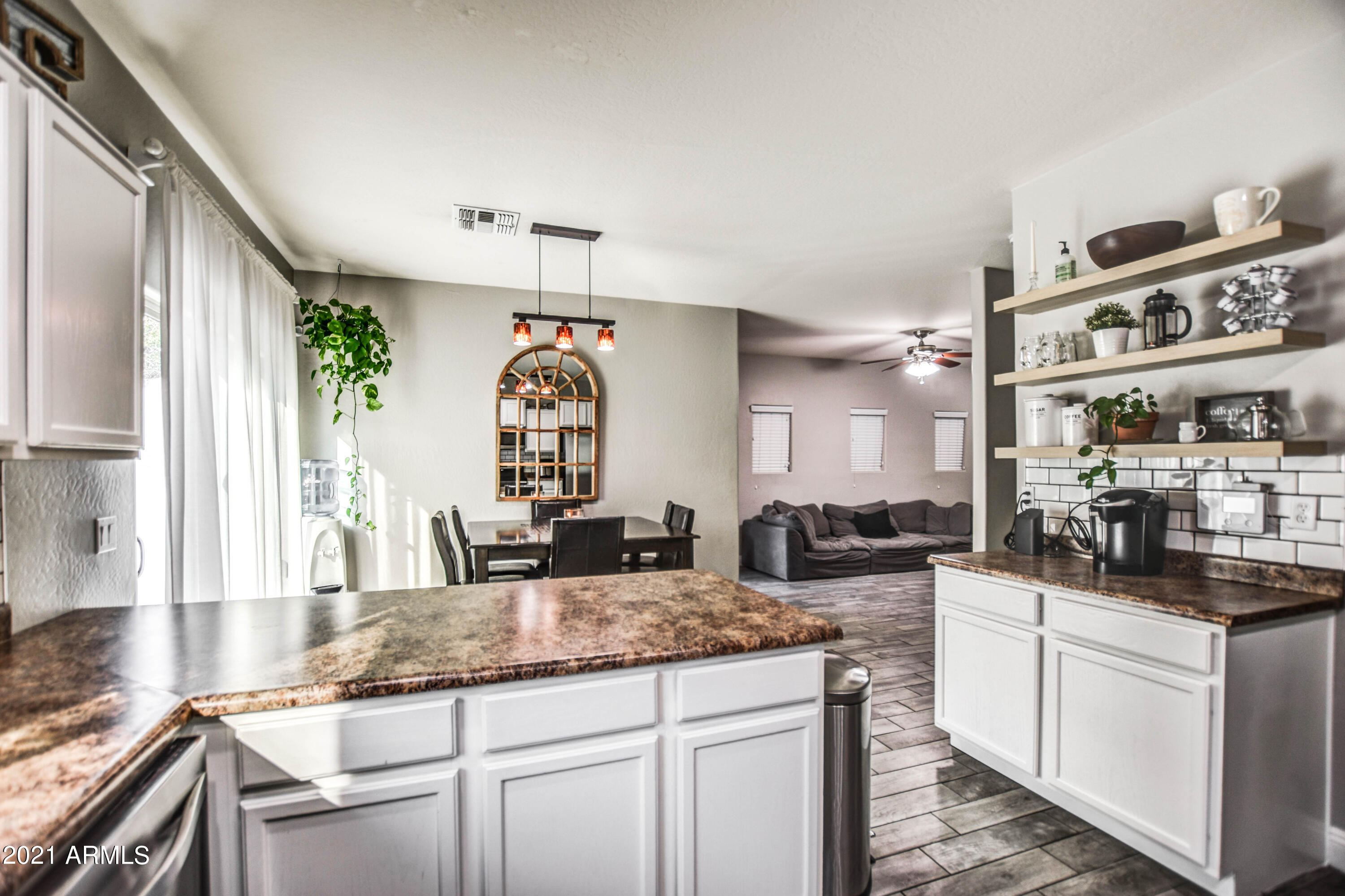 10225 West Camelback Road, Unit 49 Phoenix, AZ 85037 - Photo 13 of 31 KITCHEN 6