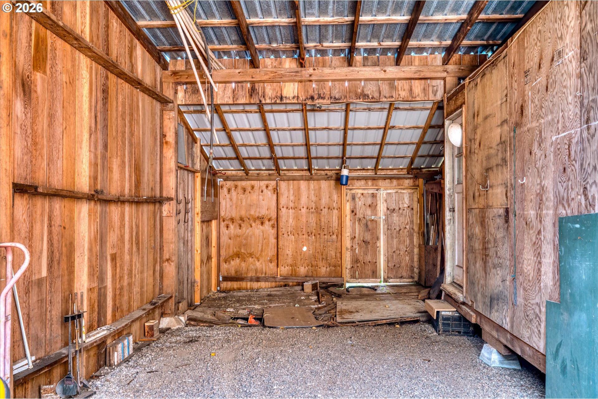 40329 Booth Kelly Road Springfield, OR 97478 - Photo 32 of 48 Storage