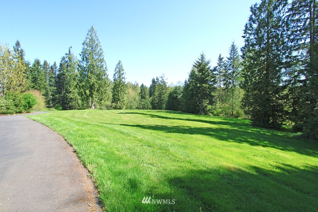 19200 Southeast Lake Youngs Road Renton, WA 98058 - Photo 2 of 15