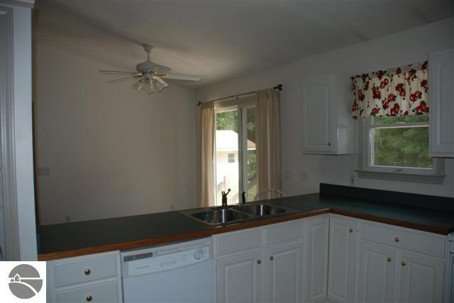 3655 Lake Ann Road Interlochen, MI 49643 - Photo 9 of 18 1730051-8.JPG