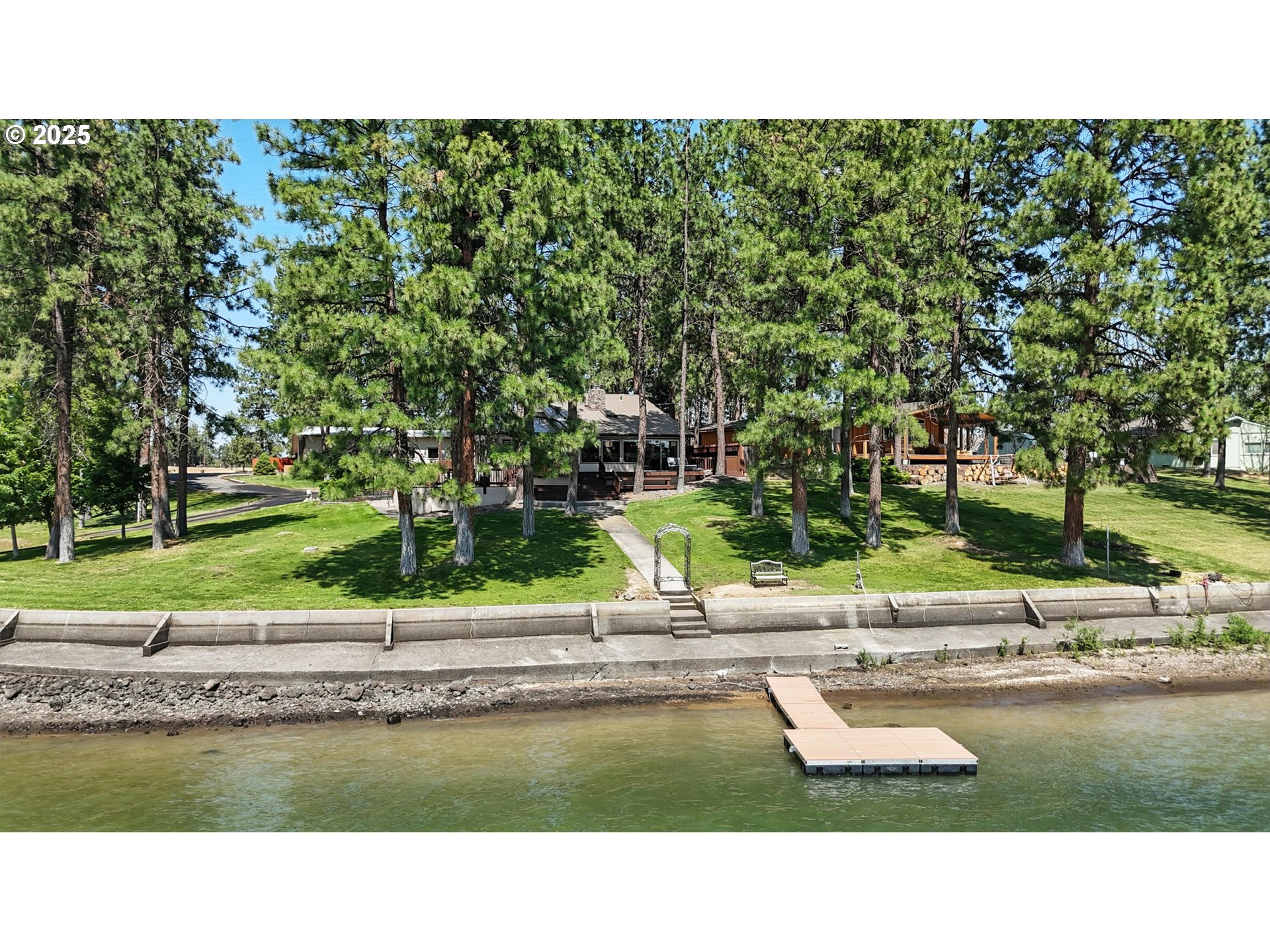 112 North Sentosa Lake Road Tygh Valley, OR 97063 - Photo 26 of 47 Gallery Image 26