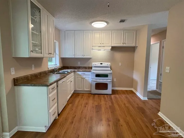 $1,800 | 6975 Woodley Drive, Pensacola, FL 32503