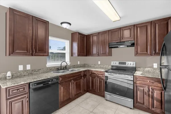 $225,000 | 162 Malauka Run, Ocklawaha, FL 32179
