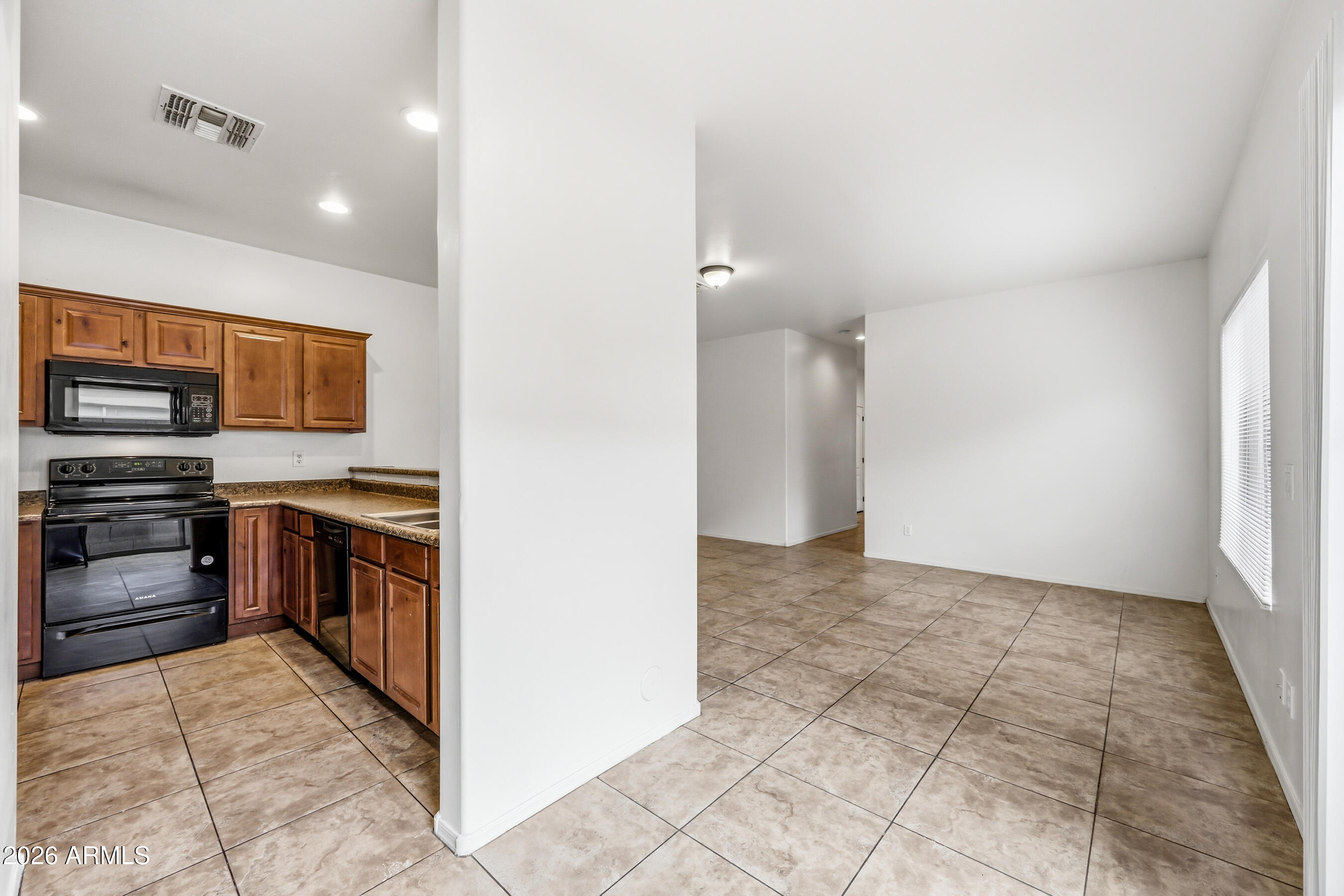 8917 North 4th Street, Unit B Phoenix, AZ 85020 - Photo 9 of 21 2-8917N4SB-ocupix-