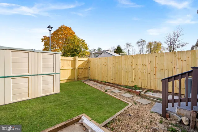 $1,900 | 210 Cameron Street, Berryville, VA 22611