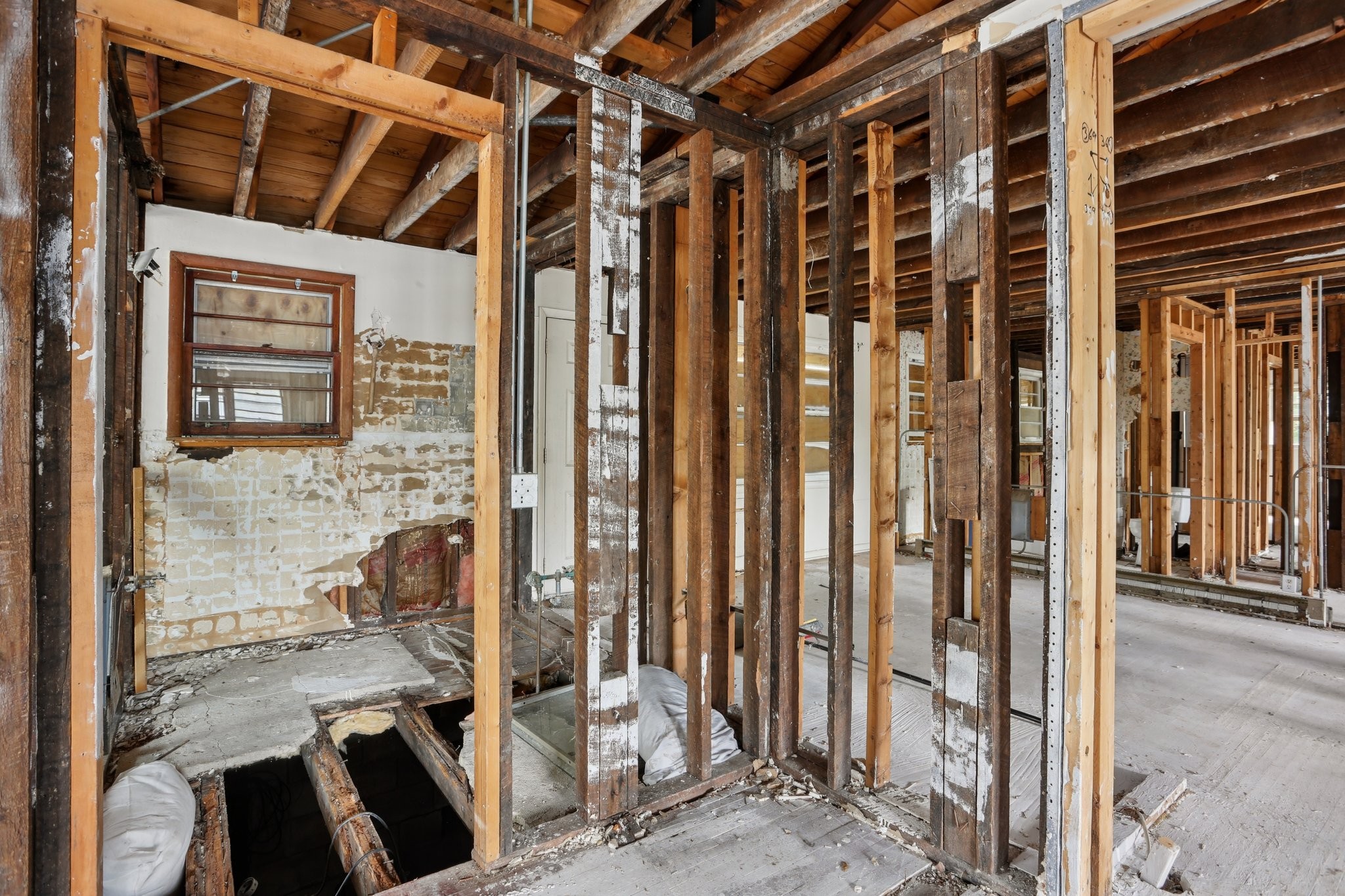 1102 Dew Street Nashville, TN 37206 - Photo 7 of 24