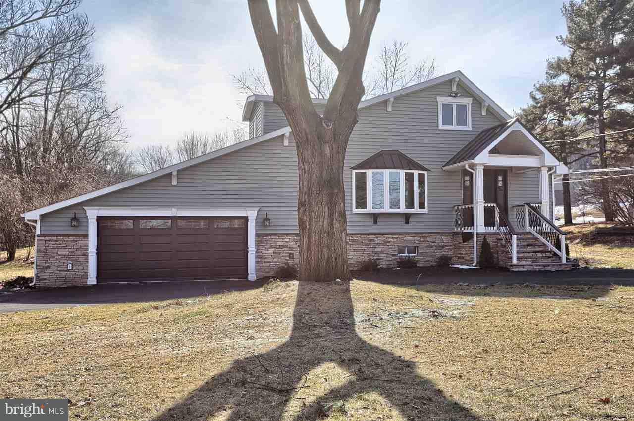 236 Hilltop Road Hummelstown, PA 17036 - Photo 1 of 25 Gallery Image 1
