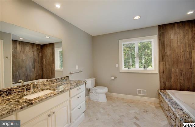 236 Hilltop Road Hummelstown, PA 17036 - Photo 14 of 25 Gallery Image 14